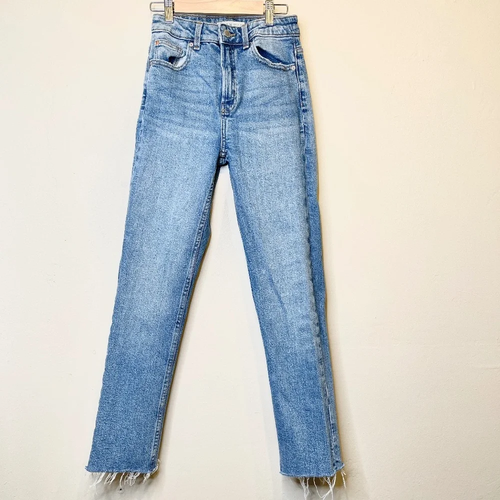 Denim Co | High Rise Perfect Wash Classic Rigged Quality Denim Slim Jeans - Picture 2 of 11